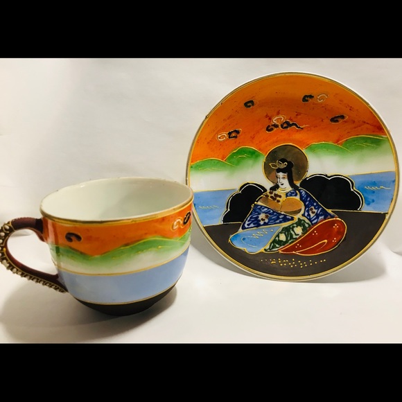 Goddess of Mercy,Gilded Hand Painted Cup & Sauser - Picture 5 of 10